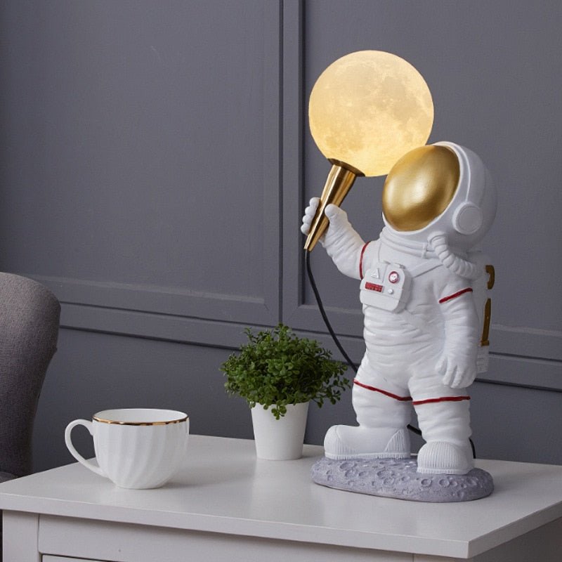 Astronaut Table Lamp – Unique Cosmic Design with Warm Glow for Bedroom or Desk Decor, Durable Resin and PVC Construction 2