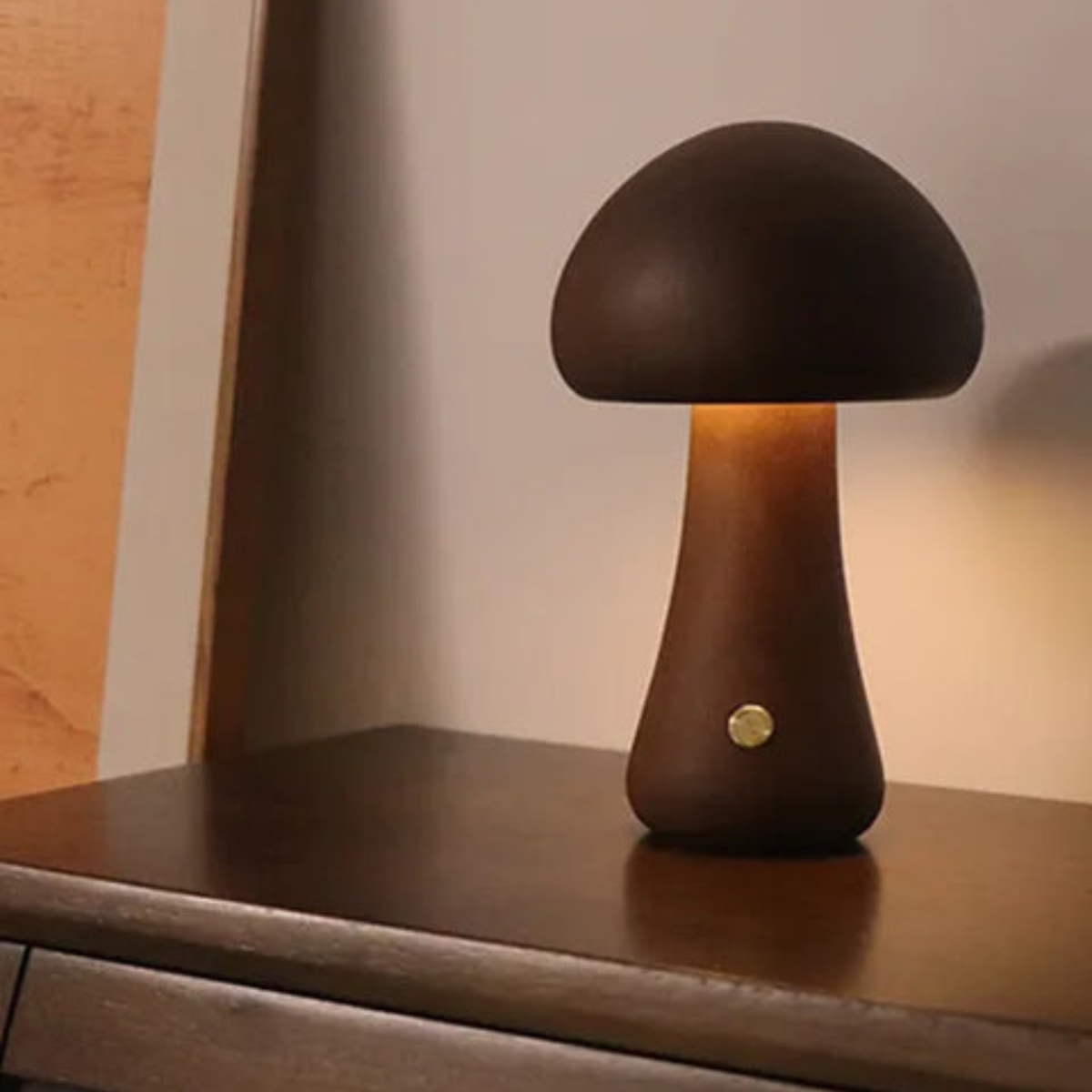 Mushroom-Inspired Table Lamp with Warm Wood Finish – Elegant Bedside Lamp for Living Room and Bedroom 7